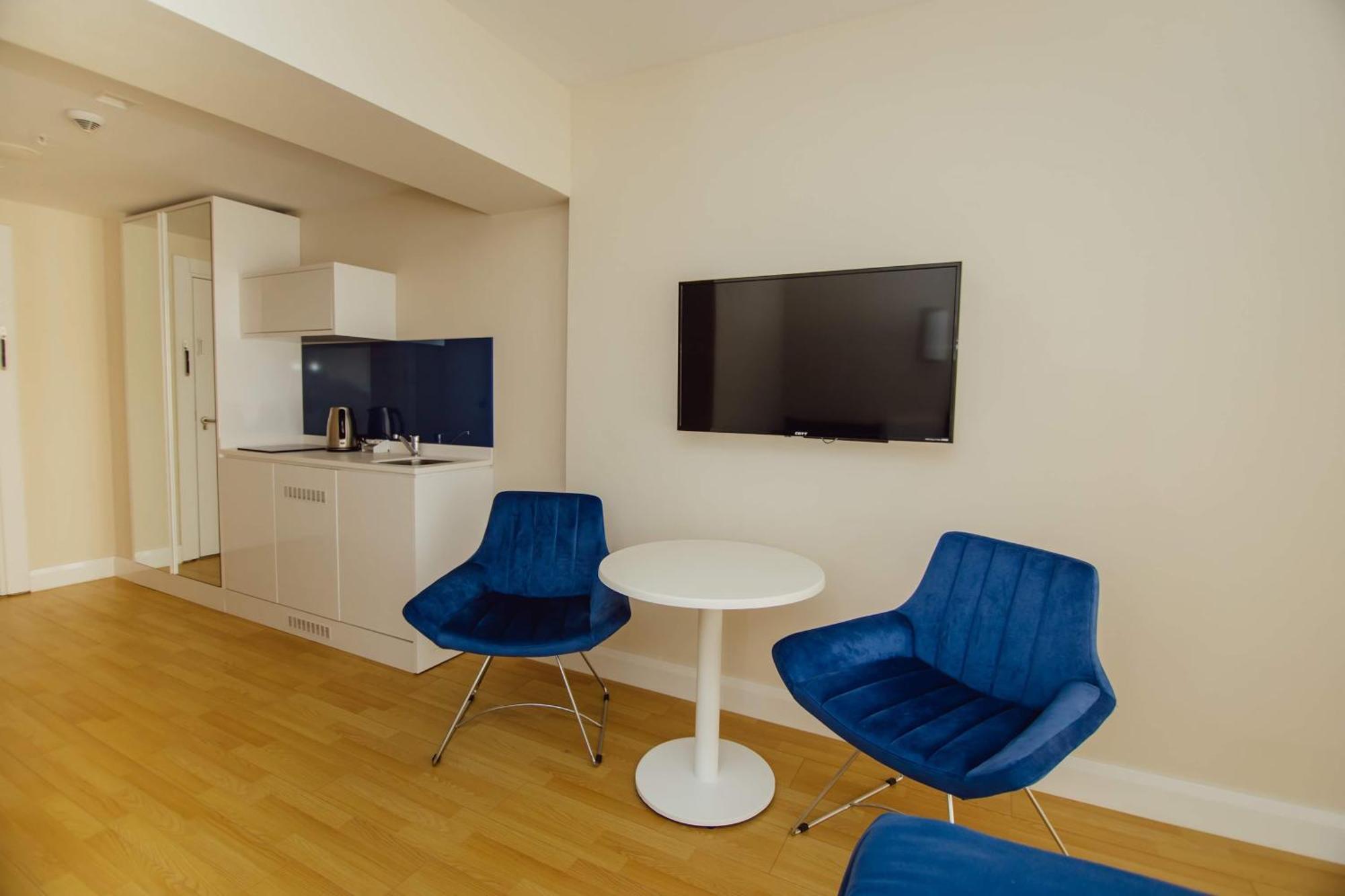 Luxury Beach Front Hotel Батуми Экстерьер фото
